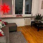 Bright And Cozy 34M Apartment Near Metro M2 And Tram