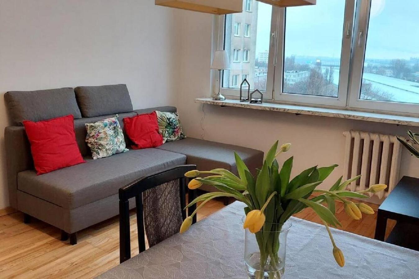 Butas Bright And Cozy 34m Near Metro M2 And Tram *