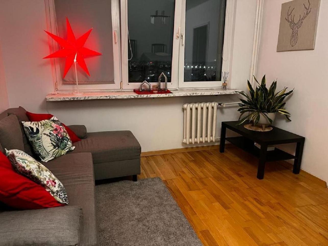Butas Bright And Cozy 34m Near Metro M2 And Tram Warsaw