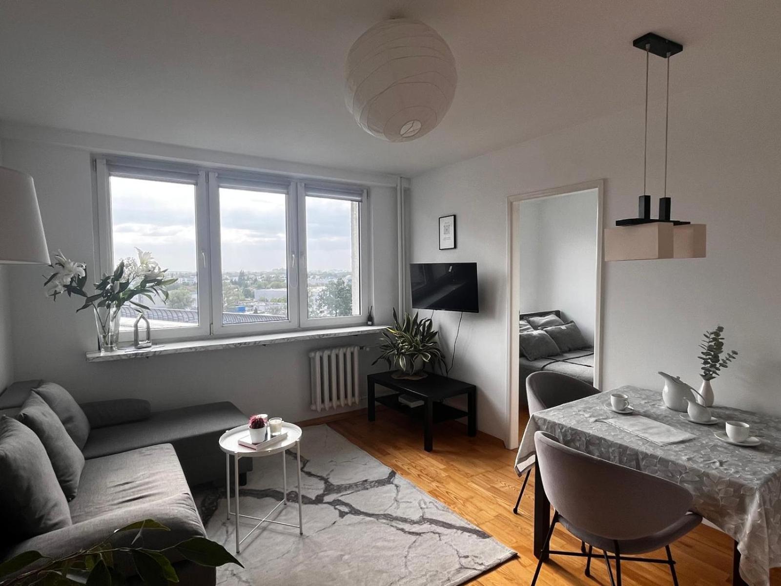 Appartement Bright And Cozy 34m Near Metro M2 And Tram Warschau